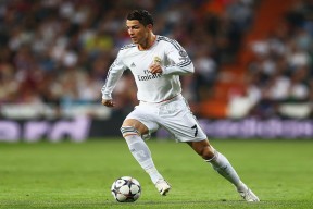 女子4×200米自由泳接力中国队展现团队精神，女子4×200米自由泳接力中国队夺冠