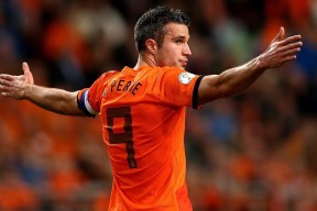 战术安排更加多元化主帅尝试多套方案寻求最佳组合