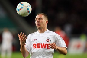 法国橄榄球队的表现稳定，国际市场认可度提升，法国橄榄球国家队