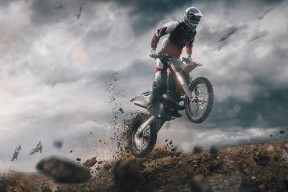 亚洲室内田径赛男子4×400米接力决赛：主场作战队力拼金牌，田径男子4×100米接力赛