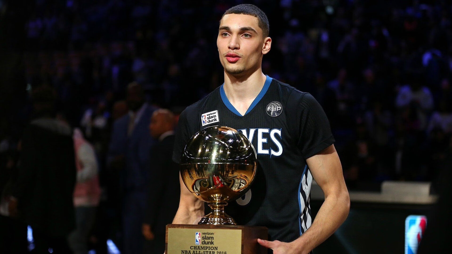 鹈鹕队队员士气高，冲击季后赛席位，鹈鹕队队员名单最新